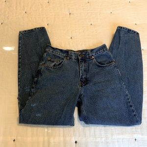 Vintage high waisted 90s mom jean